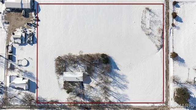 $1 | 302 North Elm Street, Medora, IL 62063