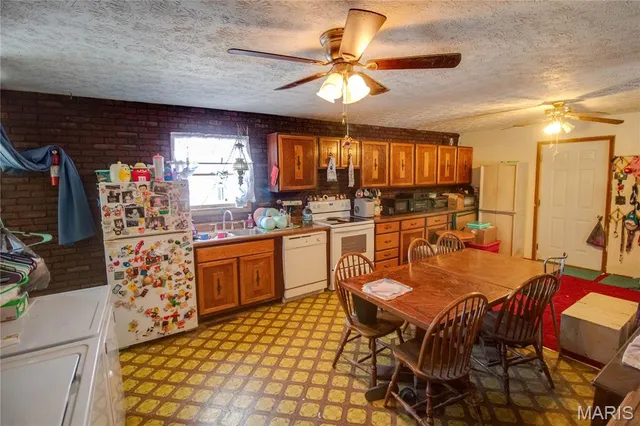 $1 | 302 North Elm Street, Medora, IL 62063