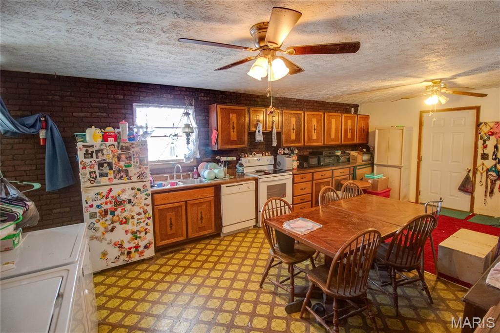 302 North Elm Street Medora, IL 62063 - Photo 19 of 44