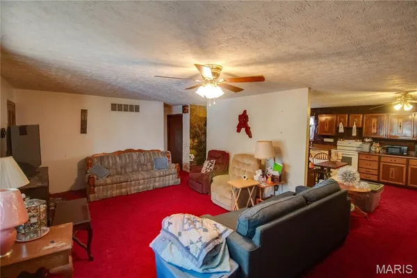 $150,000 | 302 North Elm Street, Medora, IL 62063
