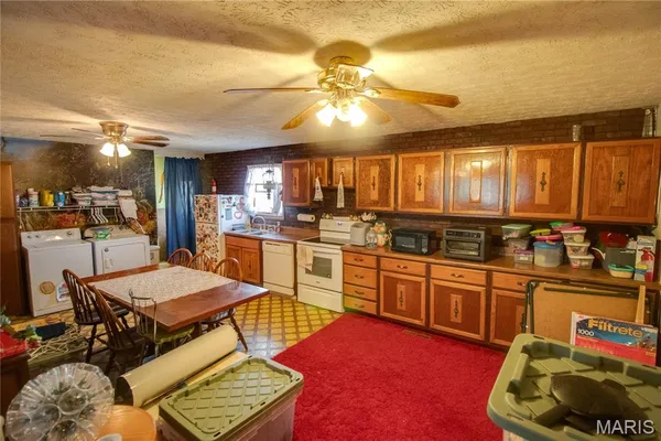$150,000 | 302 North Elm Street, Medora, IL 62063
