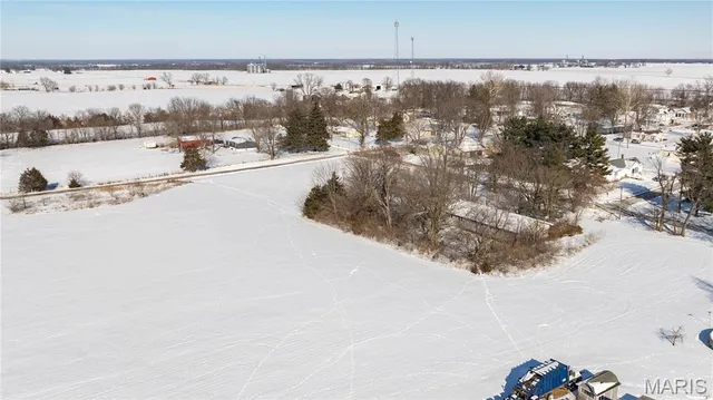 $1 | 302 North Elm Street, Medora, IL 62063