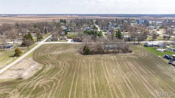 $150,000 | 302 North Elm Street, Medora, IL 62063