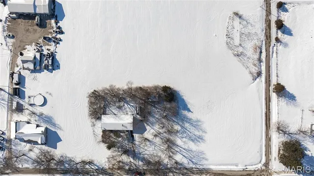 $1 | 302 North Elm Street, Medora, IL 62063