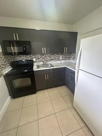 $1,799 | 18253 Northwest 23rd Avenue, Unit 4, Miami Gardens, FL 33056