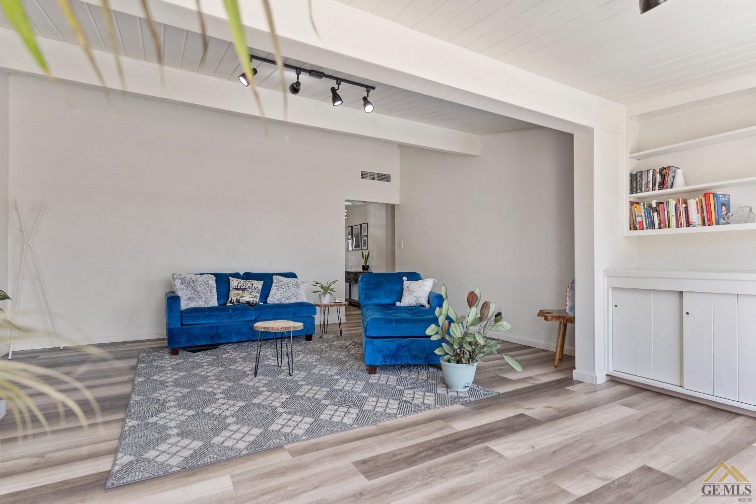 Undisclosed Address Bakersfield, CA 93305 - Photo 11 of 33