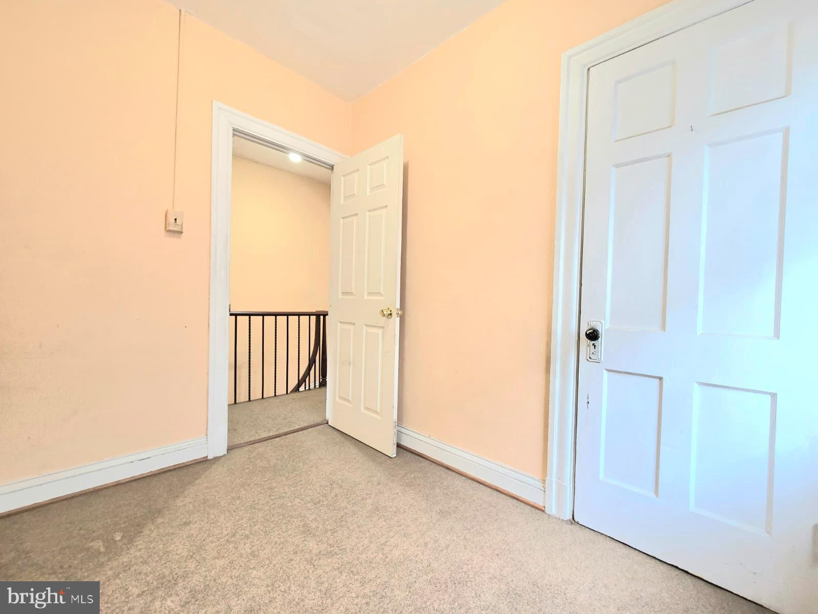 613 Roxboro Place Northwest Washington, DC 20011 - Photo 9 of 17