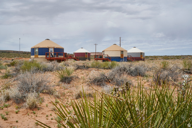 151 South Nomad Way Kanab, UT 84741 - Photo 1 of 40