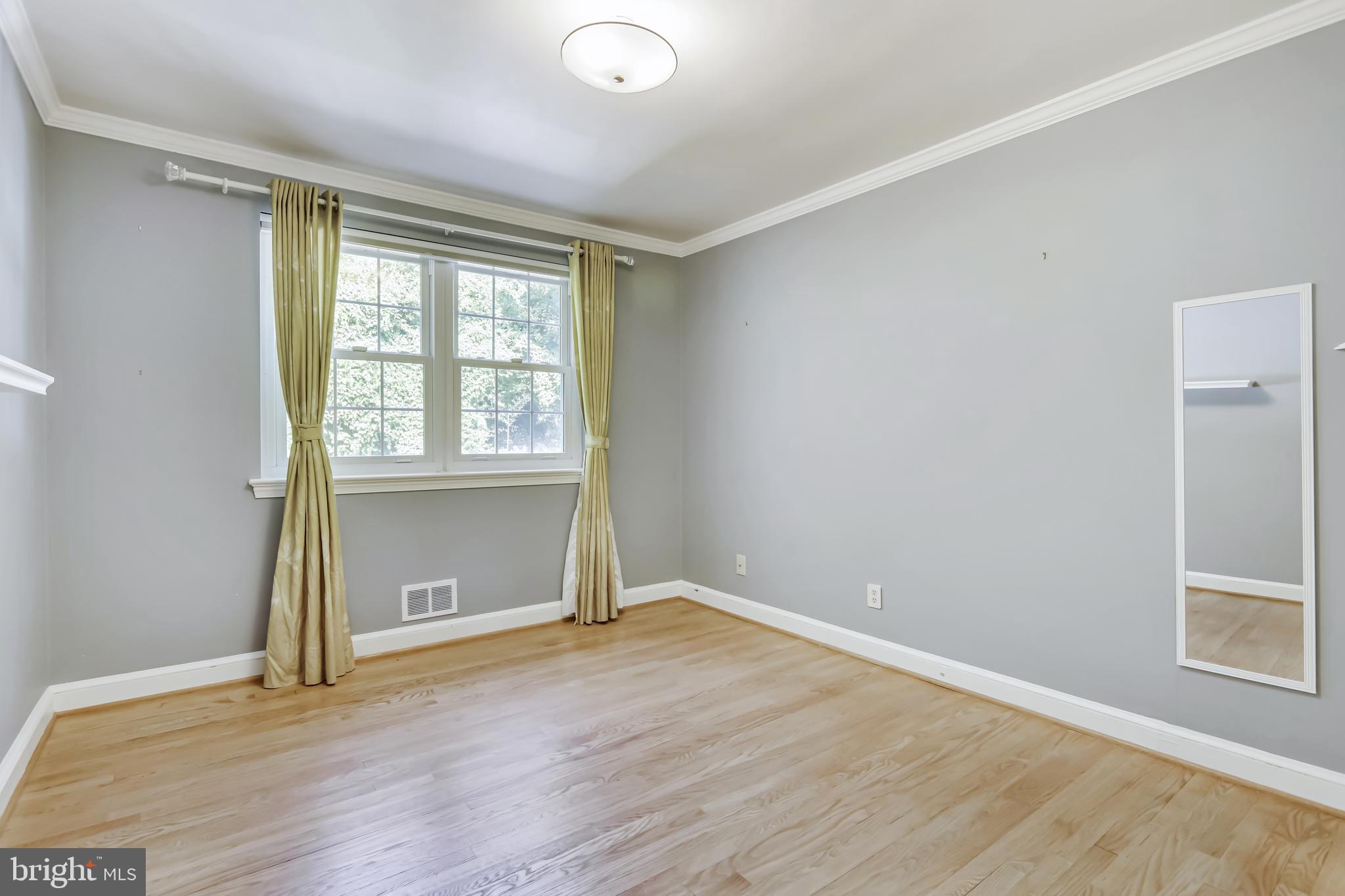 5806 Osceola Road Bethesda, MD 20816 - Photo 15 of 31