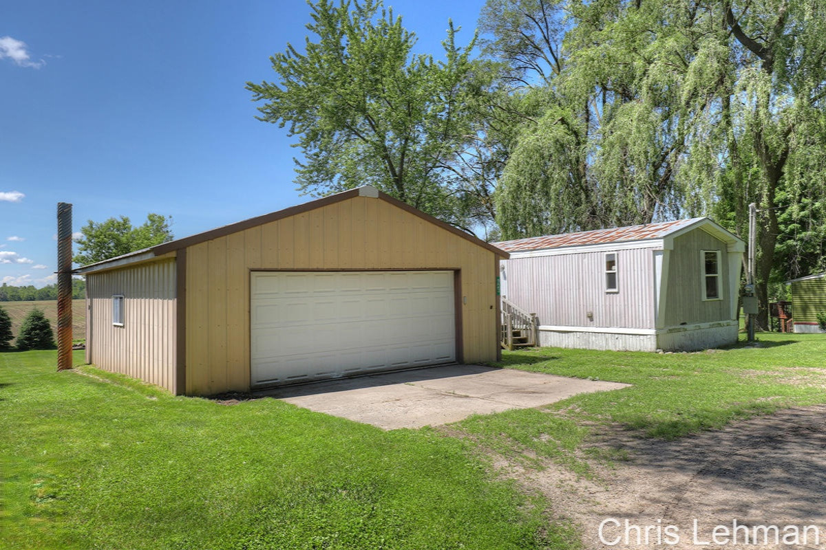9443 Peck Road Greenville, MI 48838 - Photo 20 of 24 IMG_1019
