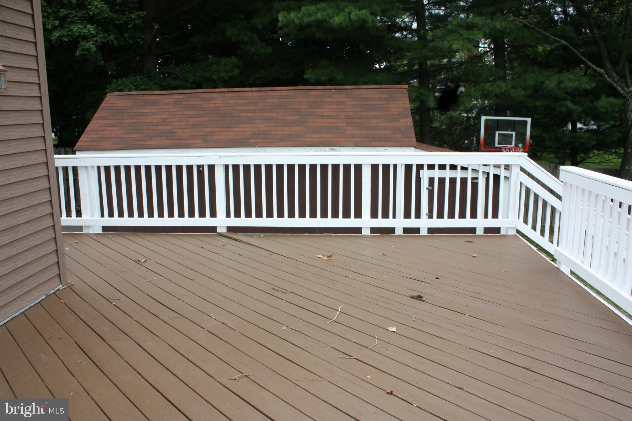 9210 Damascus Road Damascus, MD 20872 - Photo 21 of 25 Deck