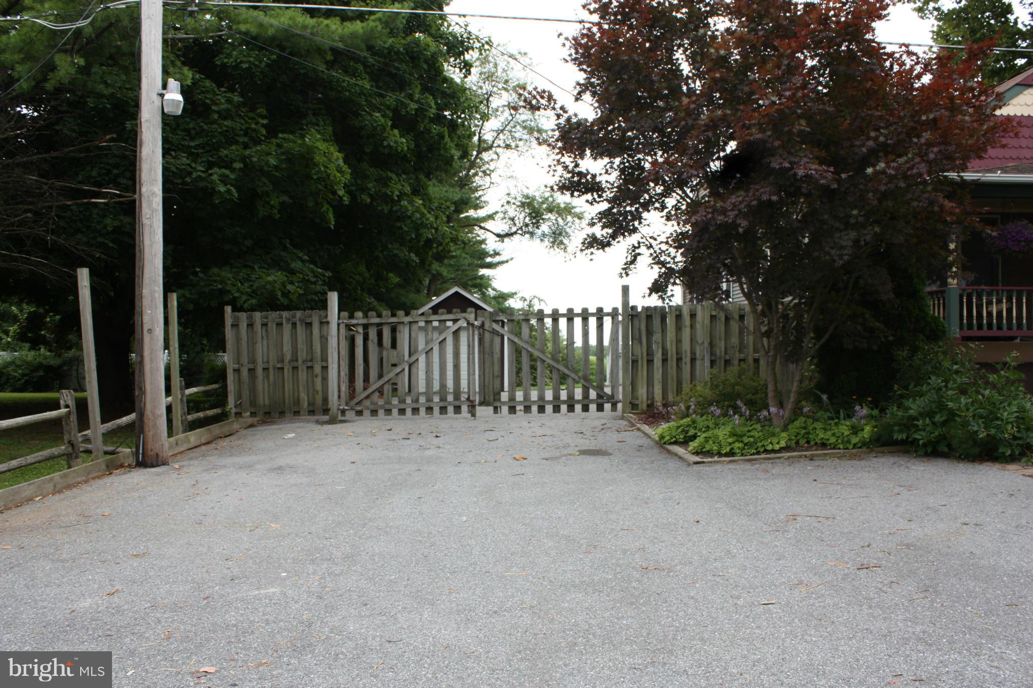 9210 Damascus Road Damascus, MD 20872 - Photo 25 of 25 Large Paved Driveway