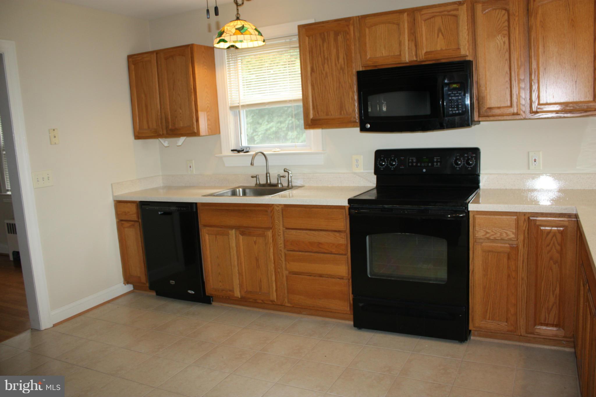 9210 Damascus Road Damascus, MD 20872 - Photo 6 of 25 Kitchen
