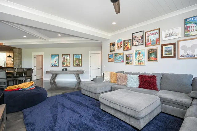 $1,300,000 | 5-n107 Burr Road, St. Charles, IL 60175