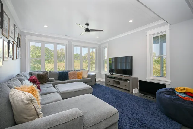 $1,300,000 | 5-n107 Burr Road, St. Charles, IL 60175