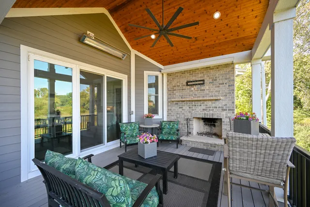 $1,300,000 | 5-n107 Burr Road, St. Charles, IL 60175