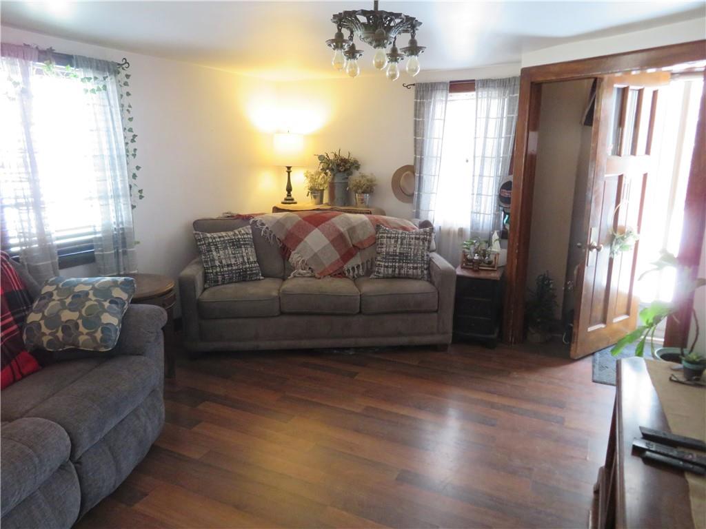 481 Evergreen Road Leechburg, PA 15656 - Photo 4 of 19 Gallery Image 4