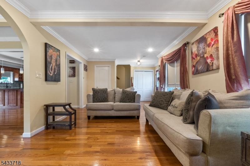 13 Ogden Road Belleville, NJ 07109 - Photo 2 of 42
