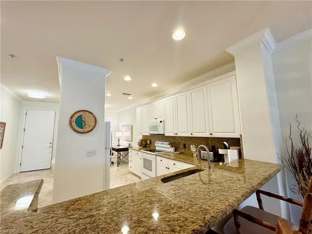$5,000 | 4884 Hampshire Court, Unit 7104, Naples, FL 34112