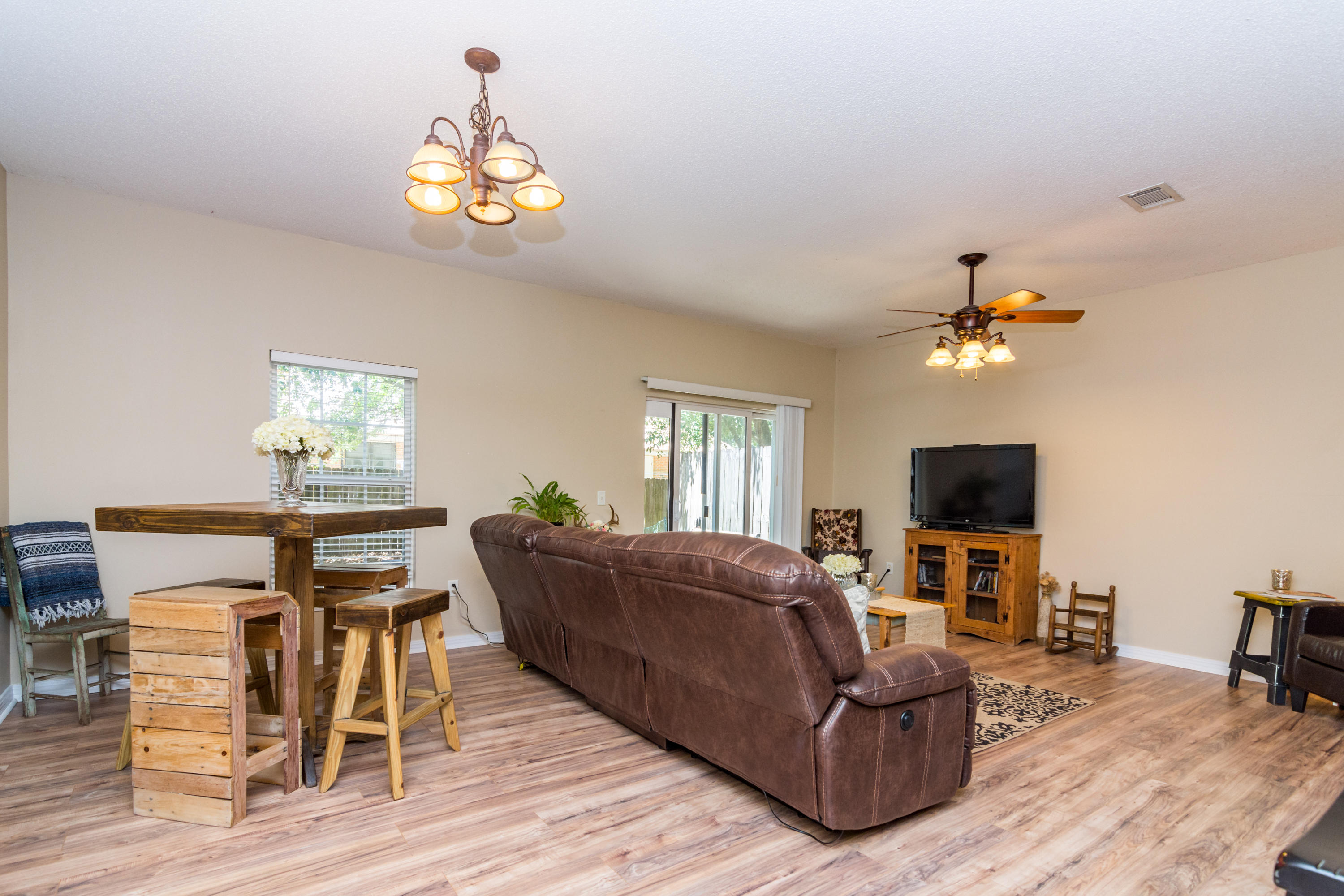 1415 Beaver Run Road, Unit 8 Niceville, FL 32578 - Photo 10 of 34 1405 Beaver Run Rd-13