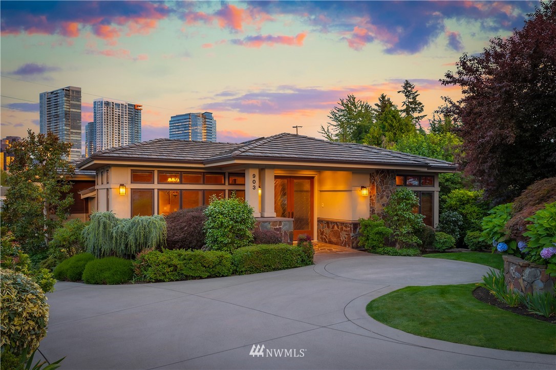 903 Belfair Road Bellevue, WA 98004 - Photo 31 of 36 a front view of a house with garden