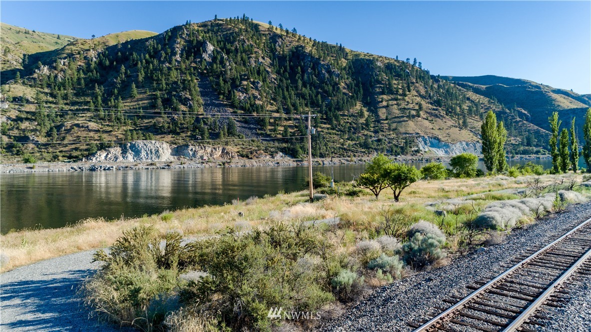429 Stayman Flats Road Chelan, WA 98816 - Photo 10 of 23 Gallery Image 10