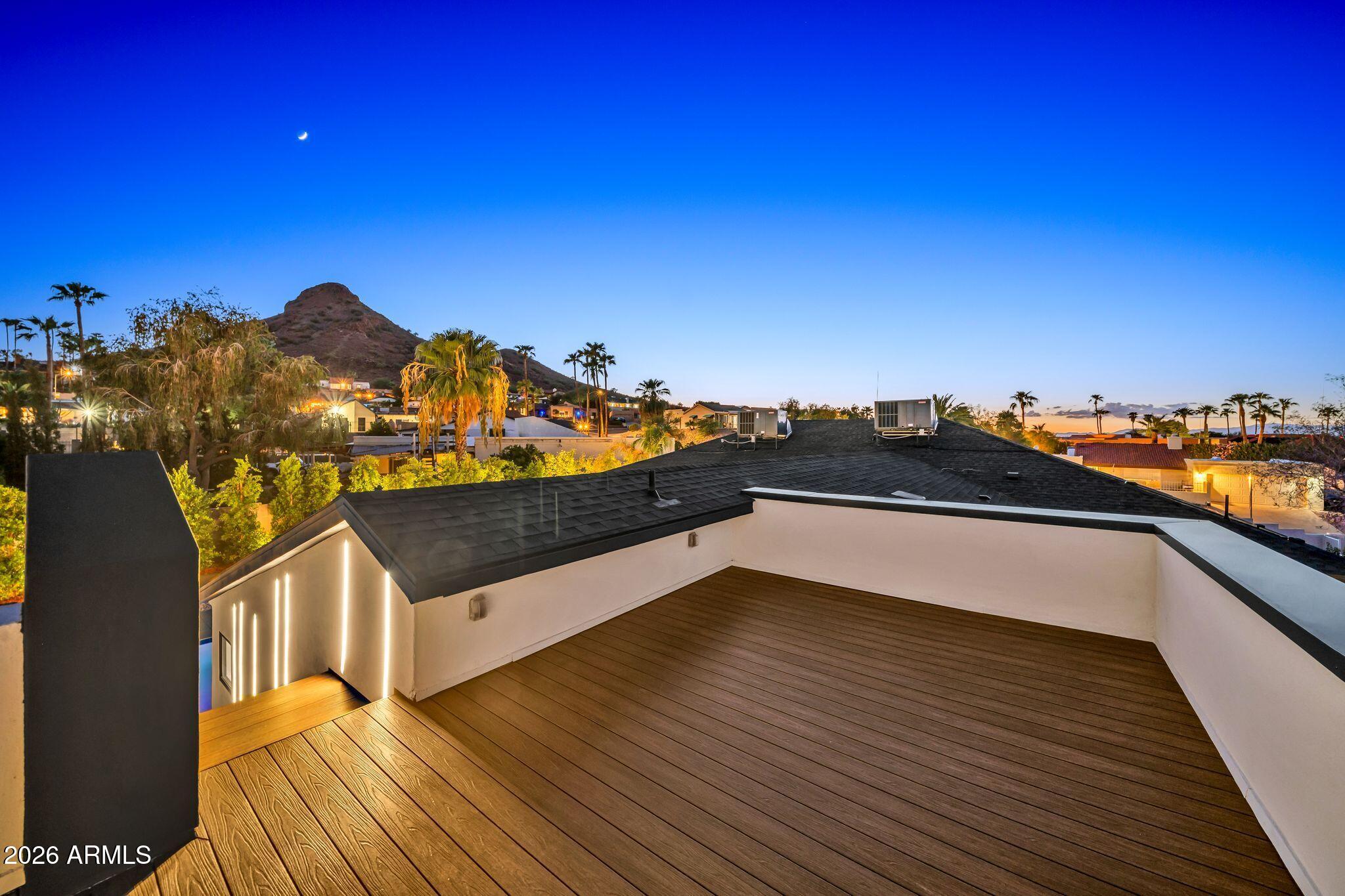 1955 East Greenway Road Phoenix, AZ 85022 - Photo 102 of 113 1955 E Greenway Rd Twilight-11