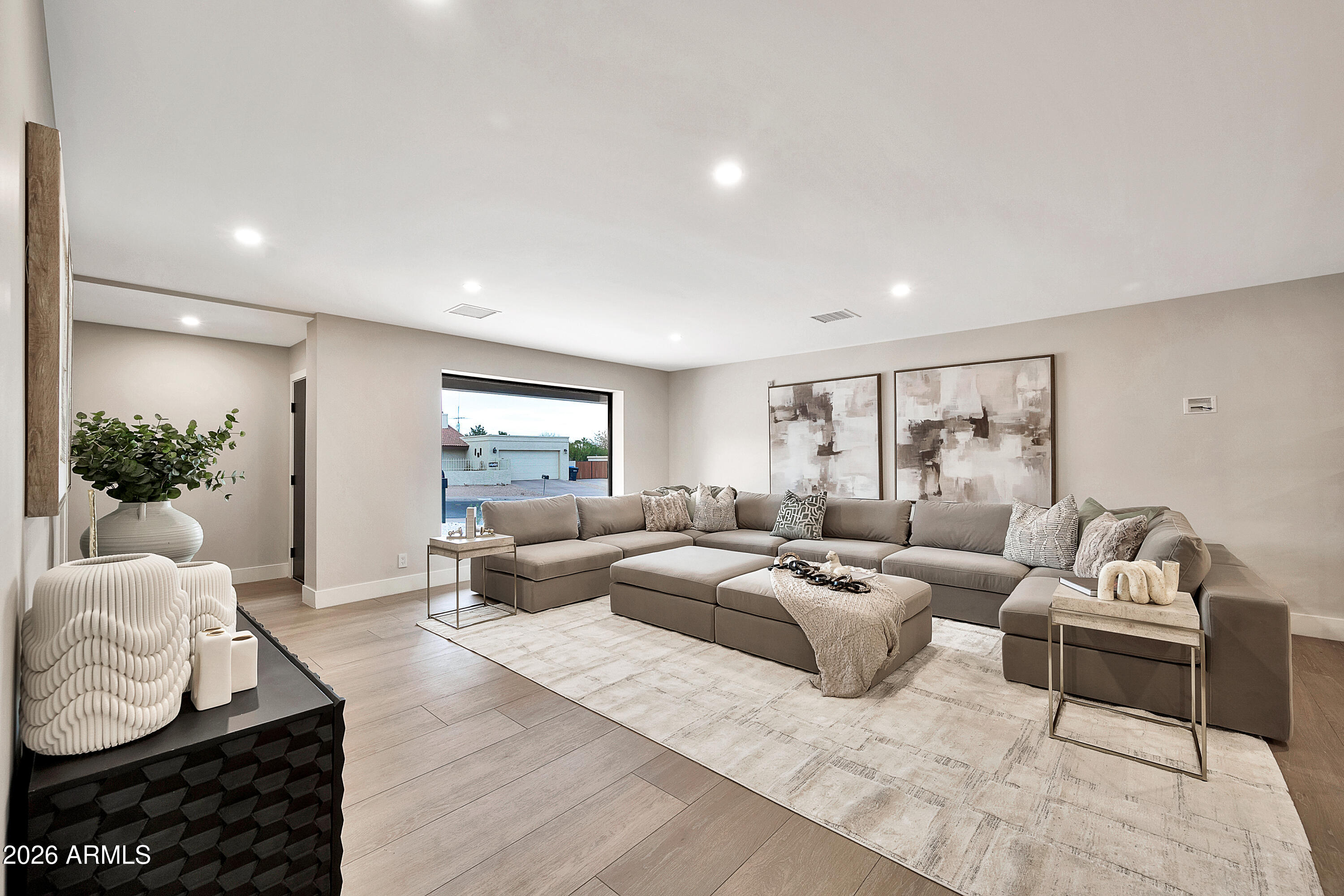 1955 East Greenway Road Phoenix, AZ 85022 - Photo 16 of 113 1955 E Greenway Rd-7