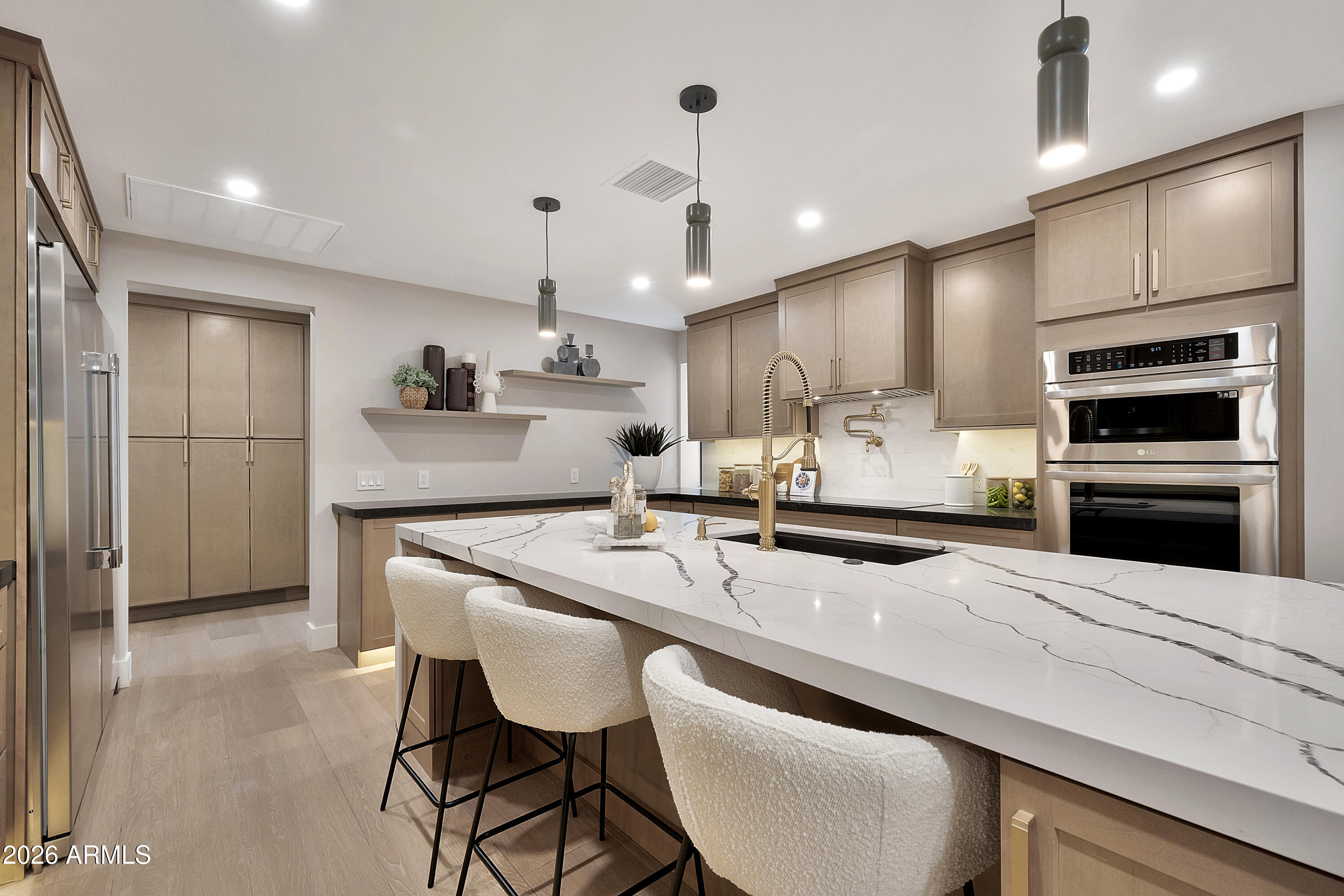 1955 East Greenway Road Phoenix, AZ 85022 - Photo 25 of 113 1955 E Greenway Rd-16