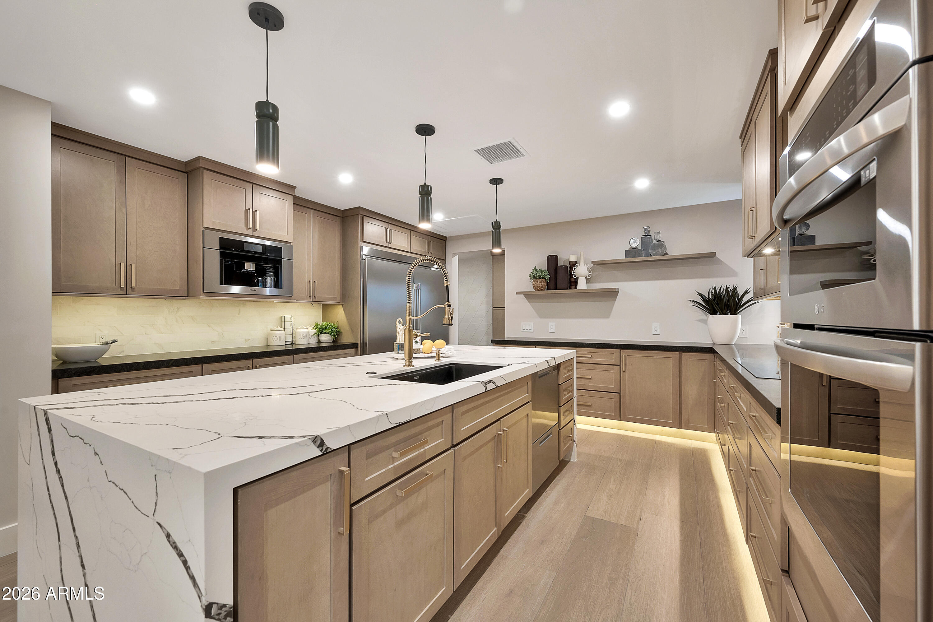 1955 East Greenway Road Phoenix, AZ 85022 - Photo 30 of 113 1955 E Greenway Rd-21