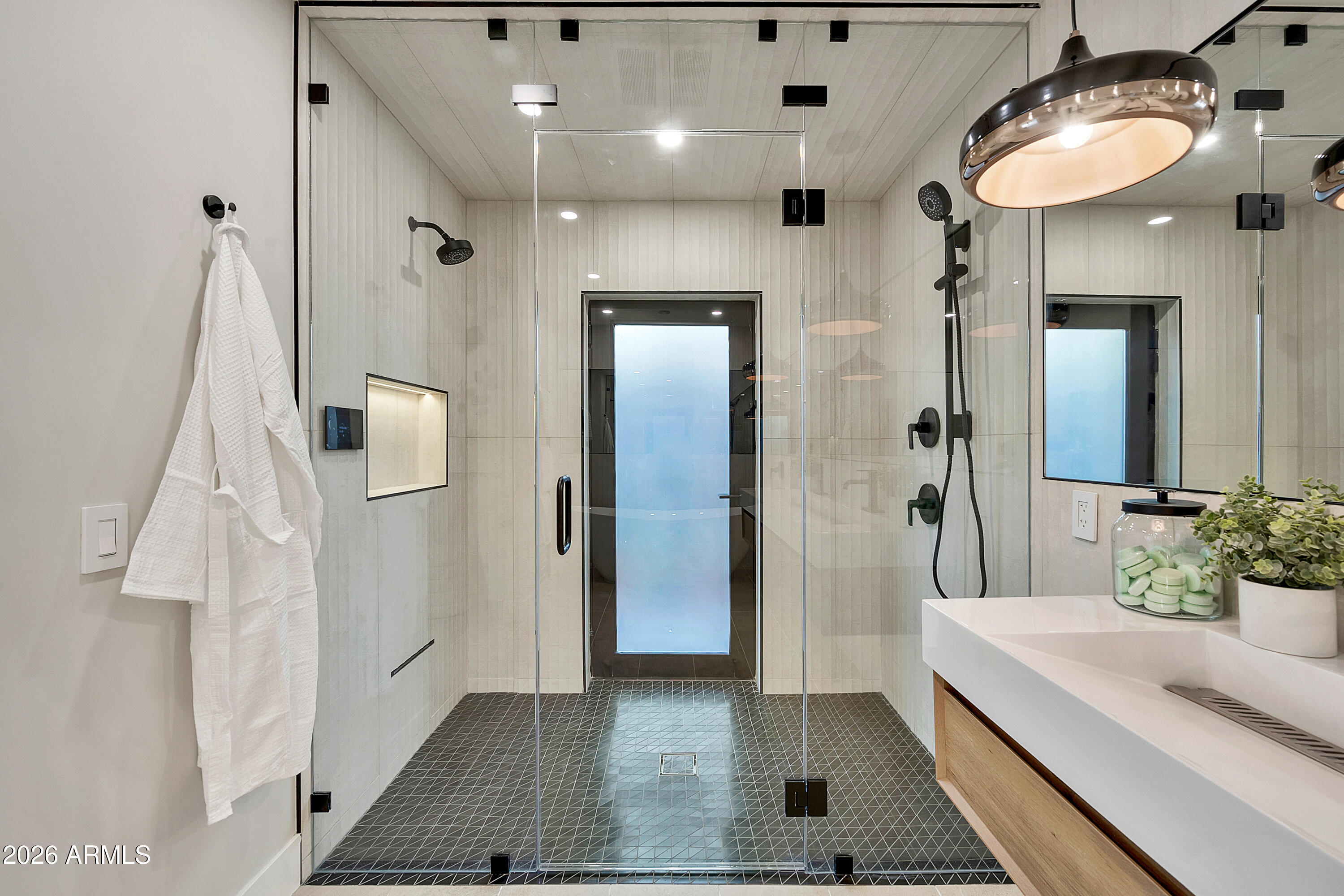 1955 East Greenway Road Phoenix, AZ 85022 - Photo 34 of 113 1955 E Greenway Rd-25