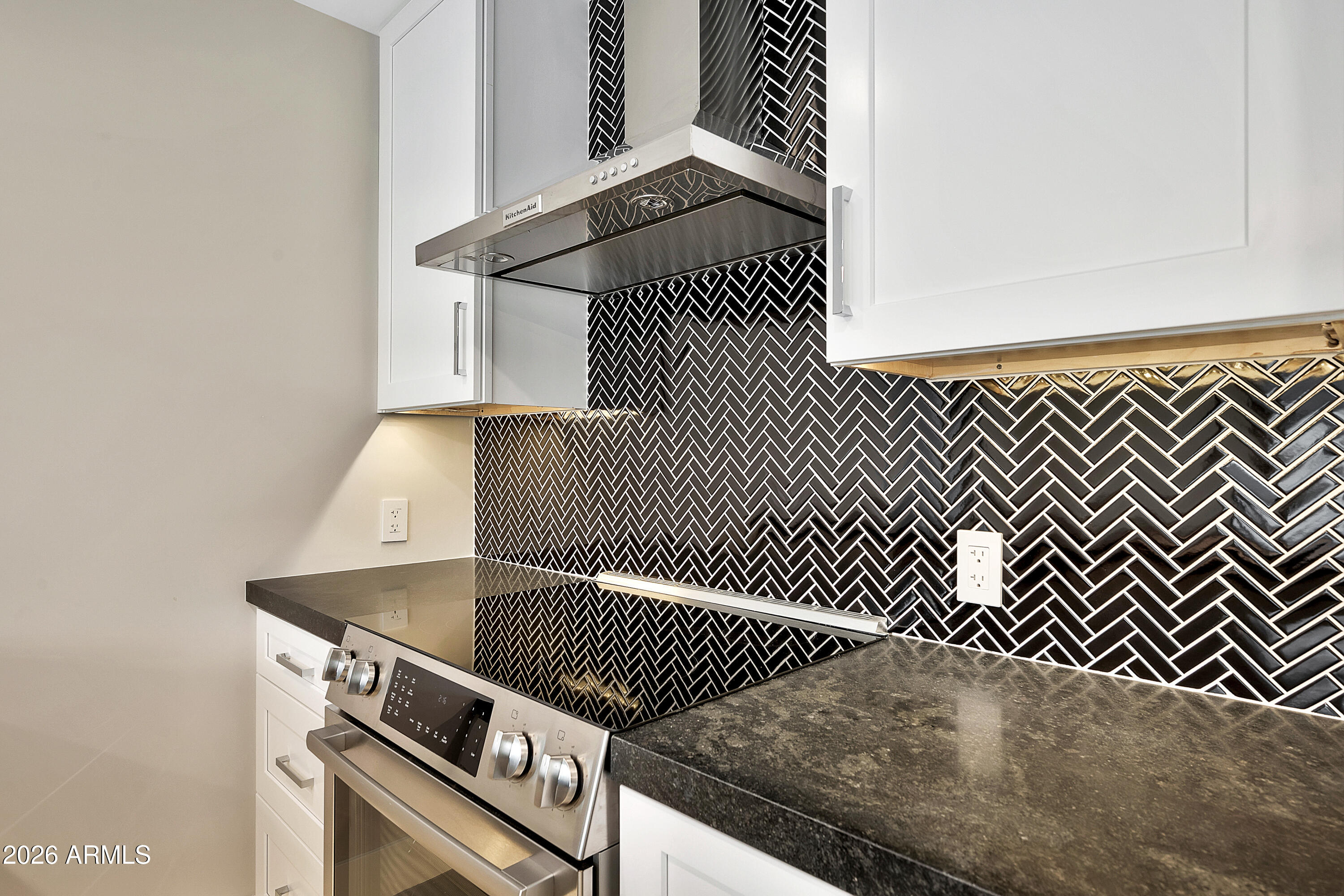 1955 East Greenway Road Phoenix, AZ 85022 - Photo 50 of 113 1955 E Greenway Rd-41