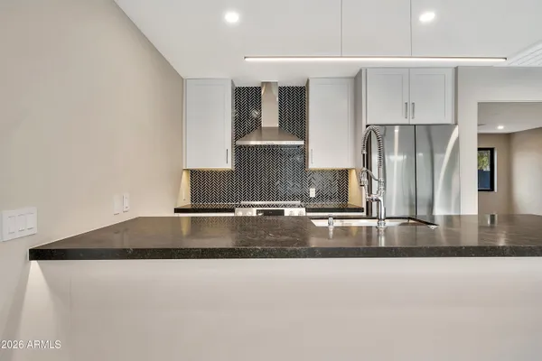 $1,870,000 | 1955 East Greenway Road, Phoenix, AZ 85022