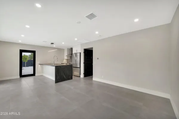 $1,870,000 | 1955 East Greenway Road, Phoenix, AZ 85022
