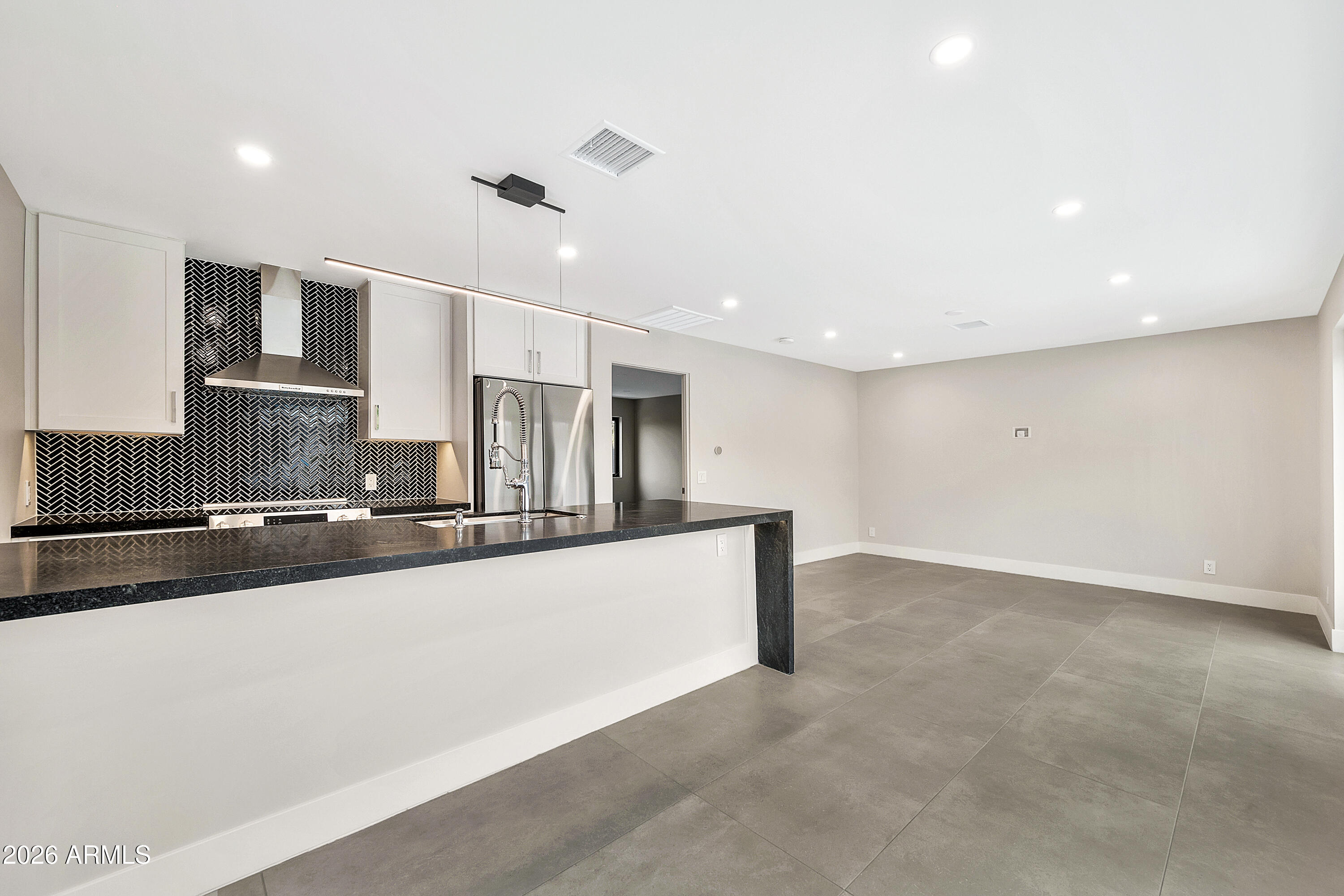 1955 East Greenway Road Phoenix, AZ 85022 - Photo 59 of 113 1955 E Greenway Rd-50