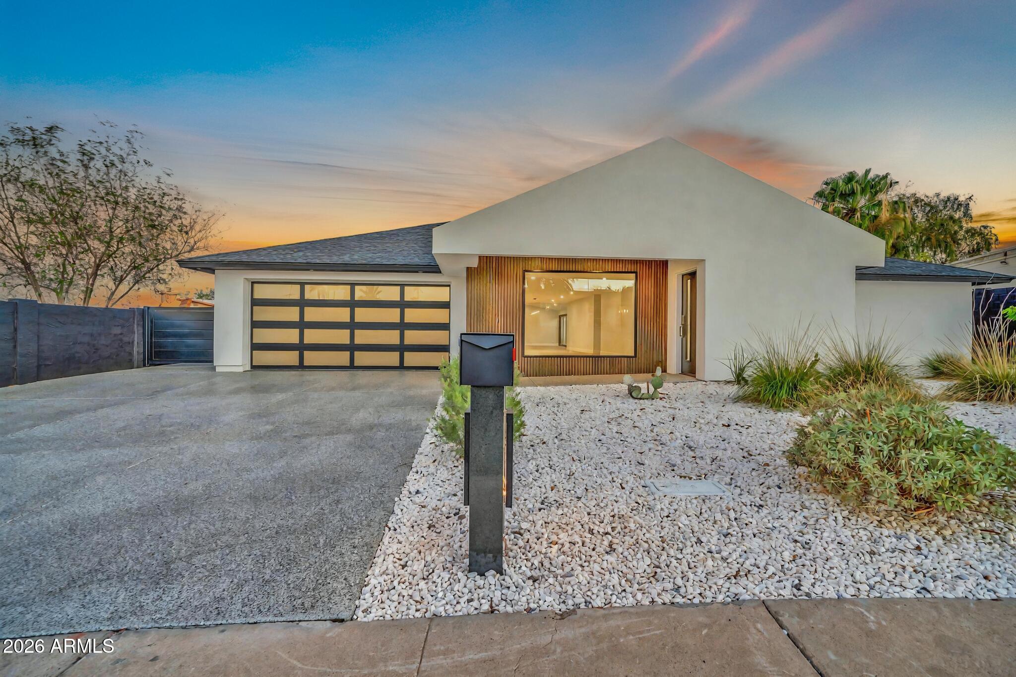 1955 East Greenway Road Phoenix, AZ 85022 - Photo 6 of 113 1955 E Greenway Rd Sunset 1