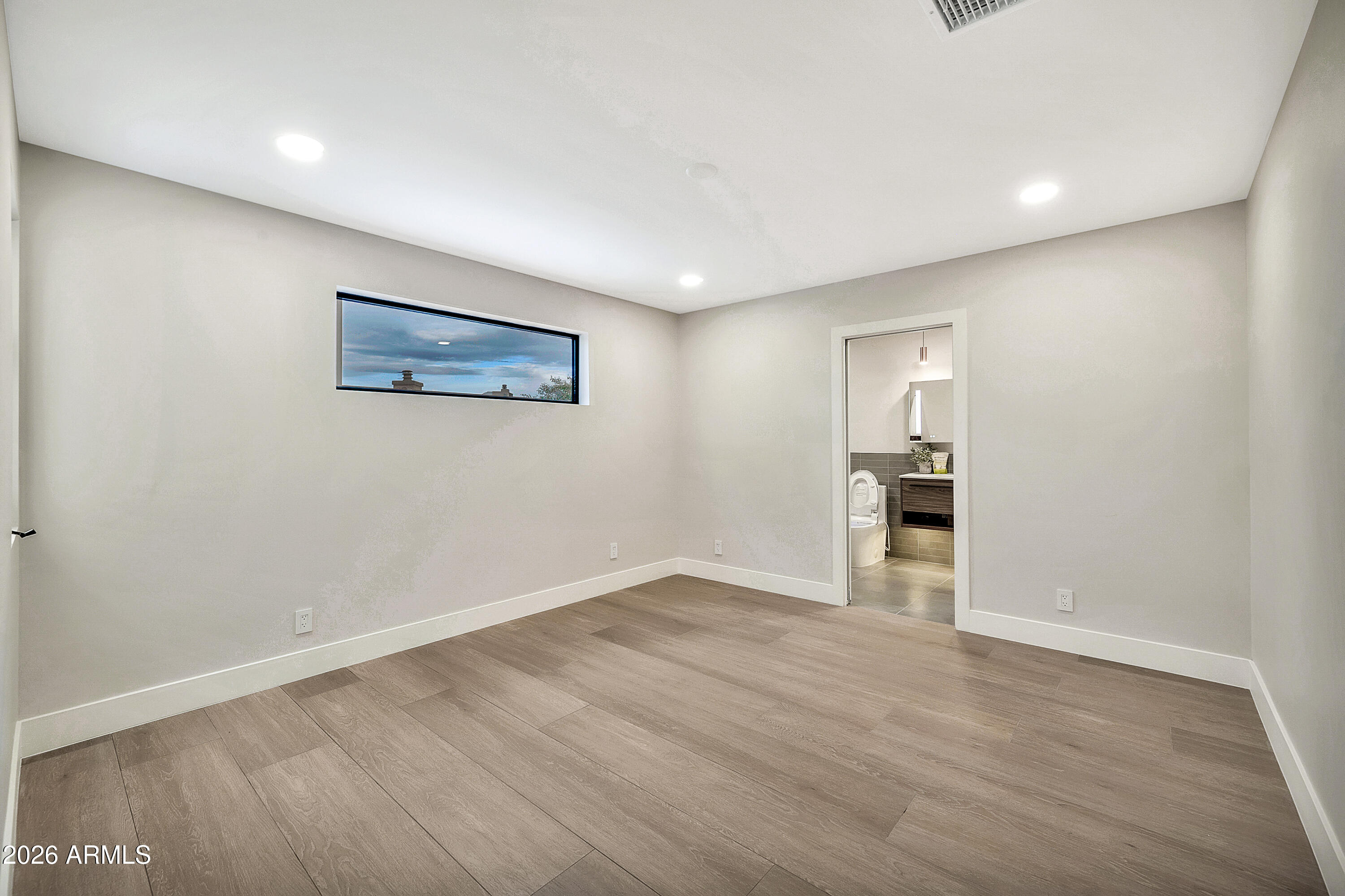 1955 East Greenway Road Phoenix, AZ 85022 - Photo 64 of 113 1955 E Greenway Rd-55