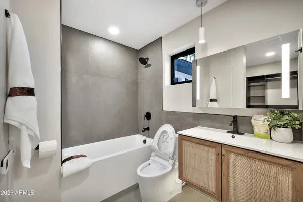 $1,870,000 | 1955 East Greenway Road, Phoenix, AZ 85022