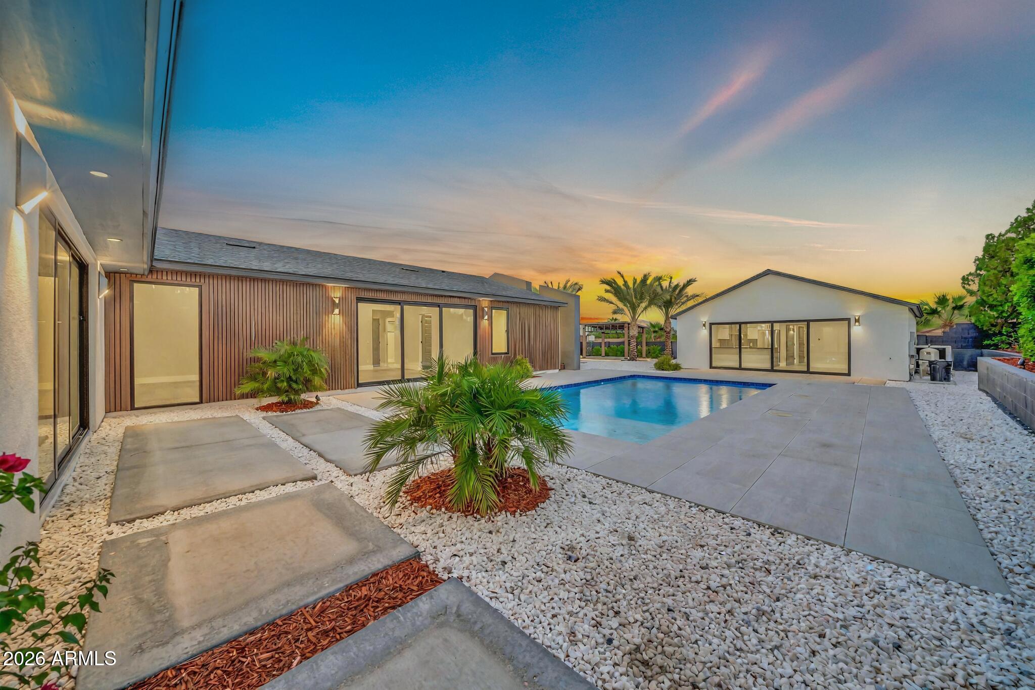 1955 East Greenway Road Phoenix, AZ 85022 - Photo 81 of 113 1955 E Greenway Rd Sunset 8