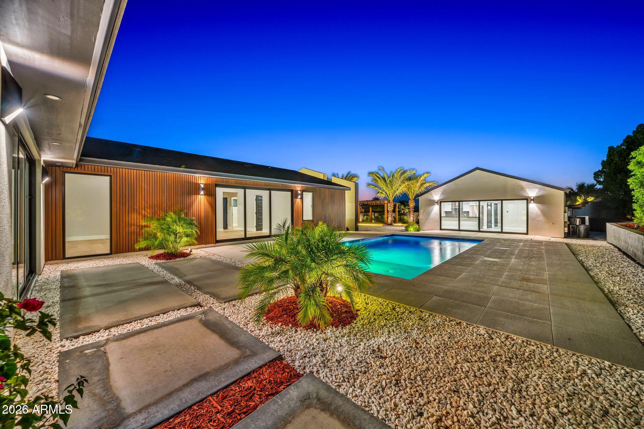 1955 East Greenway Road Phoenix, AZ 85022 - Photo 85 of 113 1955 E Greenway Rd Twilight-9