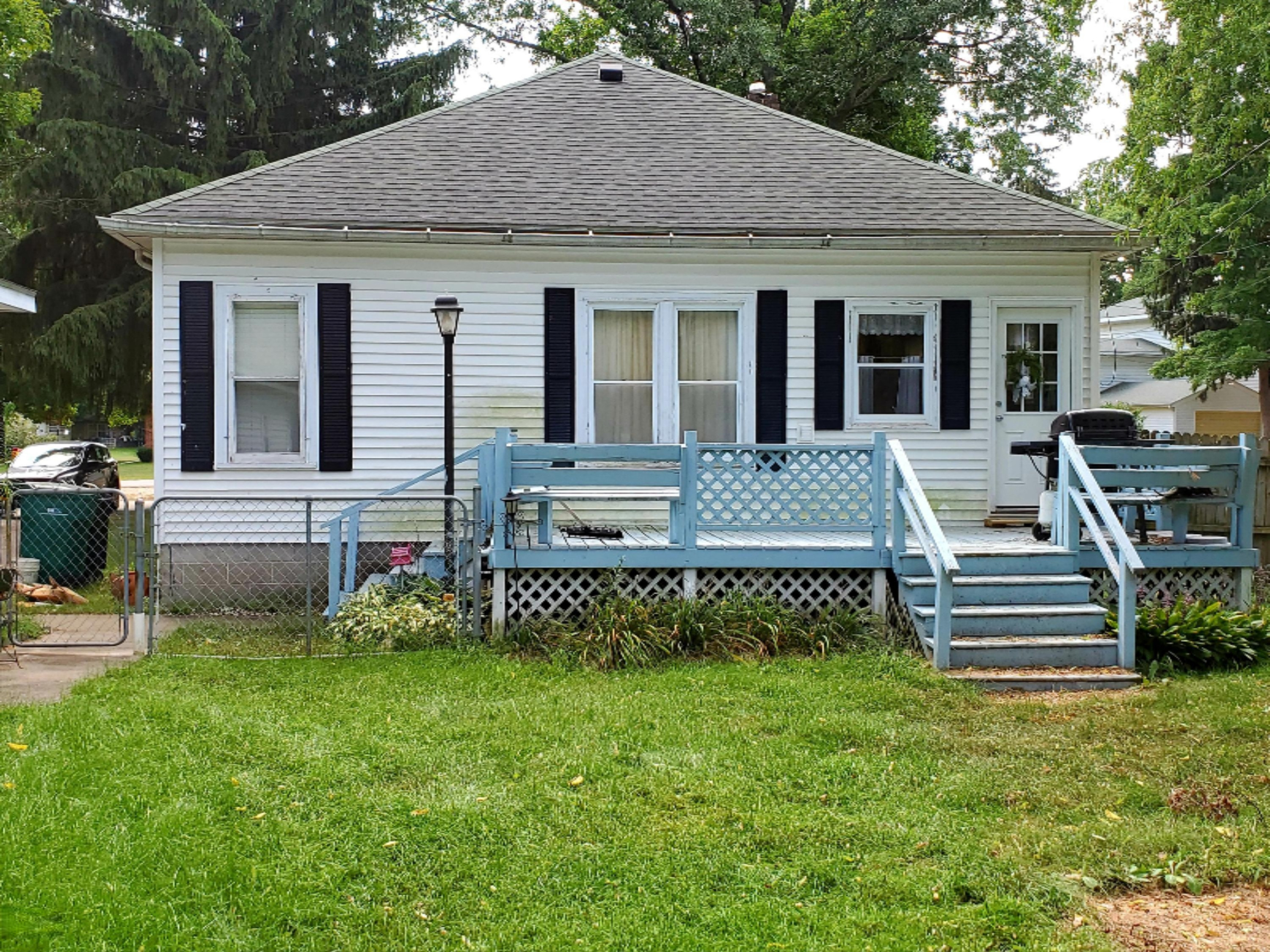 205 East Edgar Bergen Boulevard Decatur, MI 49045 - Photo 5 of 14 Back