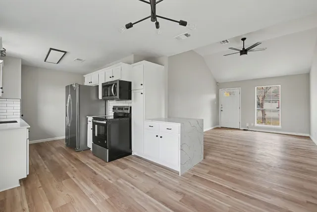 $1,600 | 2701 Cross Timber Drive, Killeen, TX 76543