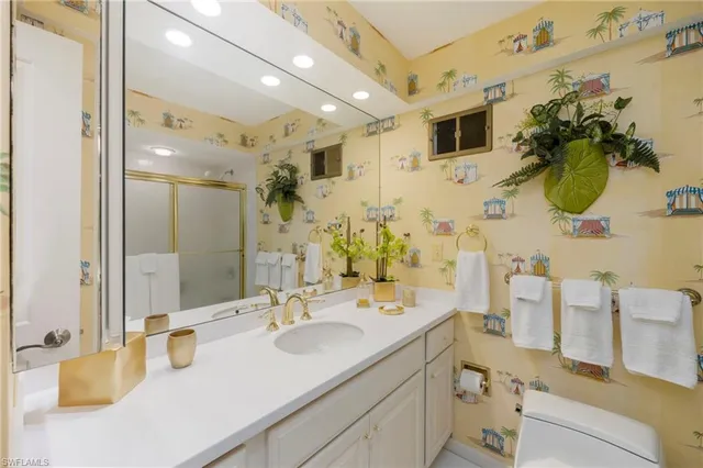 $685,000 | 103 Clubhouse Drive, Unit 350, Naples, FL 34105