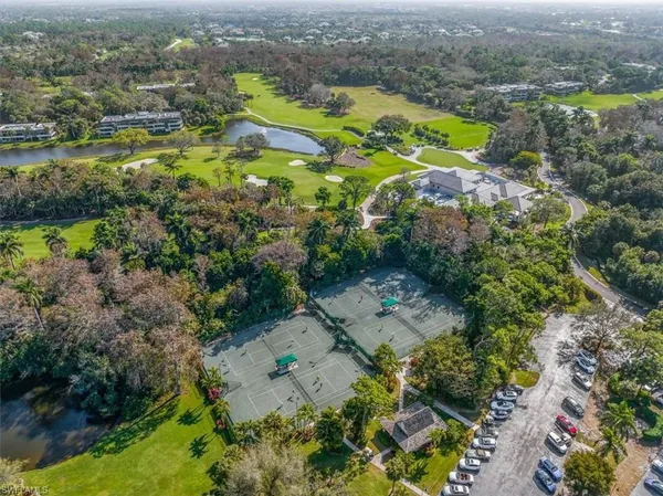 $625,000 | 103 Clubhouse Drive, Unit 350, Naples, FL 34105