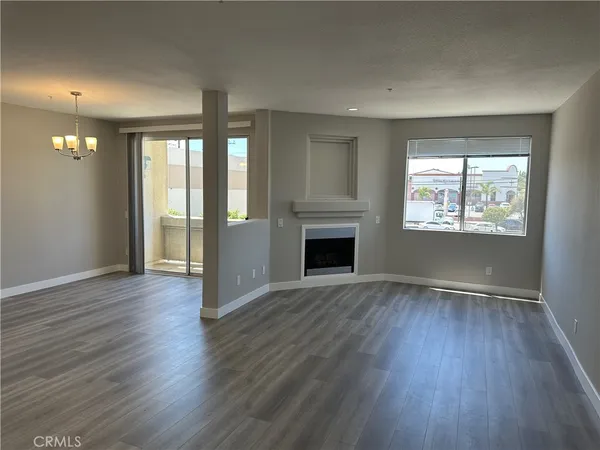 $2,895 | 16940 Chatsworth Street, Unit 206, Granada Hills, CA 91344