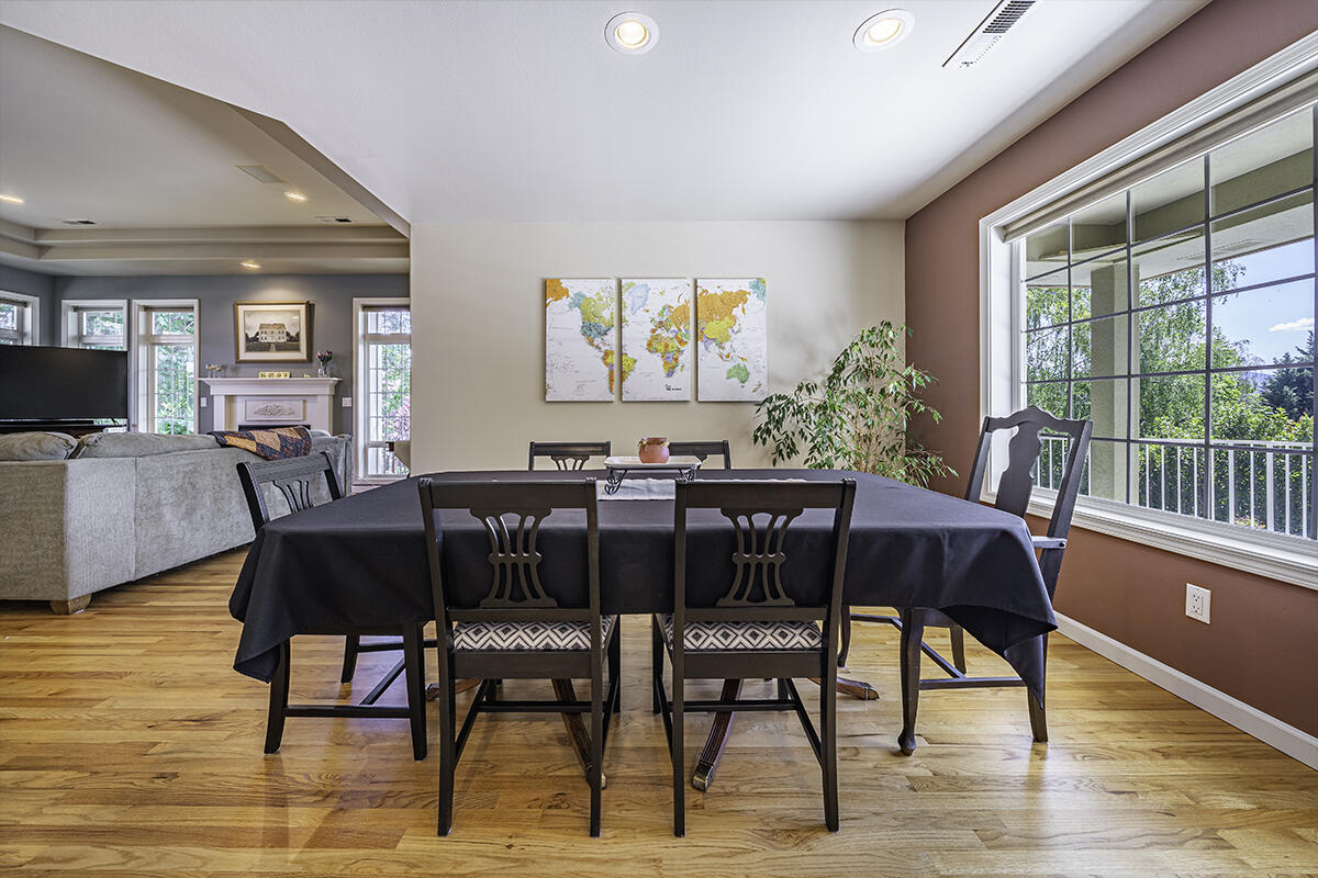 2972 Rosedale Terrace Medford, OR 97504 - Photo 16 of 55 DSC02258-Edit