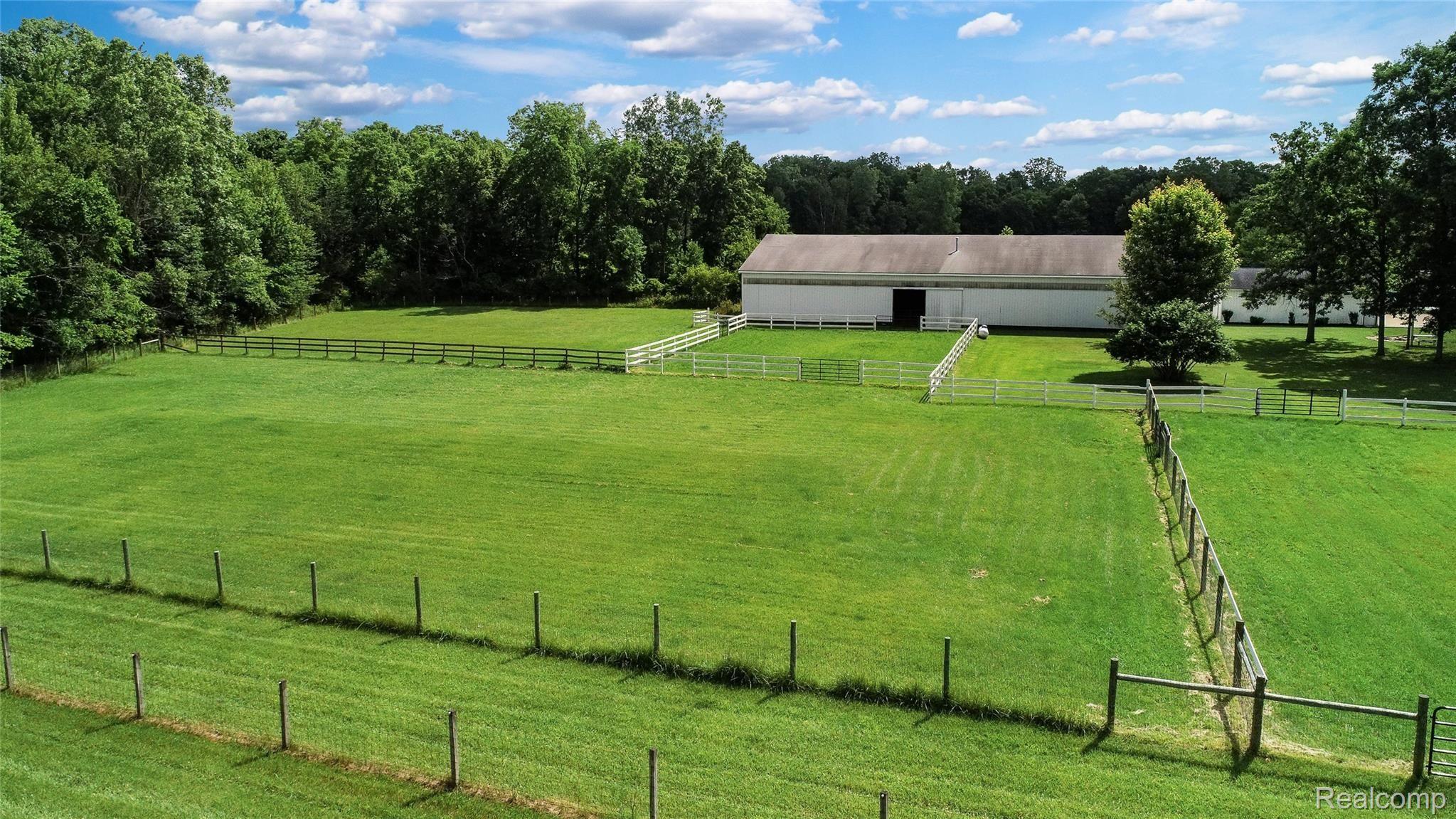 4408 Ellis Road Fowlerville, MI 48836 - Photo 59 of 72 4408_Ellis_84.jpg