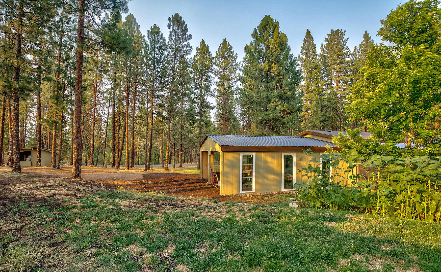 4080 Round Lake Road Klamath Falls, OR 97601 - Photo 32 of 39 4080RoudLake-18