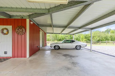 $940,000 | 1566 Savoie Road, Sunset, LA 70584