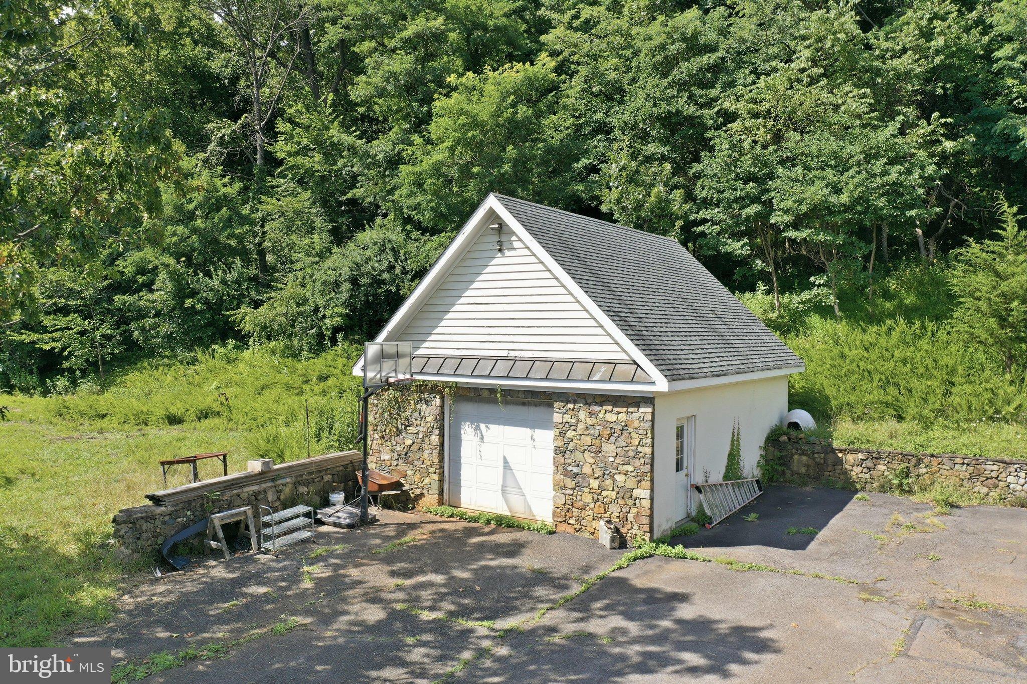 847 Jonathan Road Linden, VA 22642 - Photo 19 of 49 Gallery Image 19